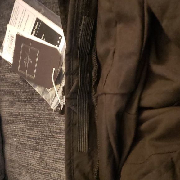 Round Bucket Hat with Flower Accent - NWT - Picture 10 of 13